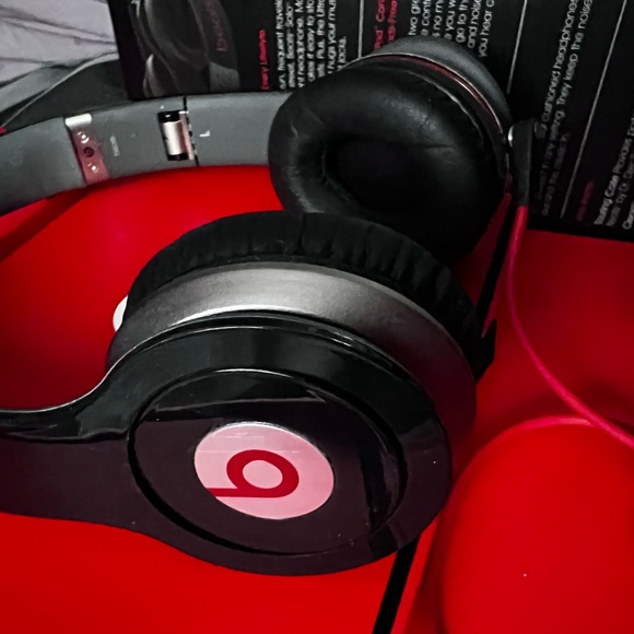 ⭐️ BEATS BY DR DRE | MONSTER | SOLO HD - Picture 2 of 8